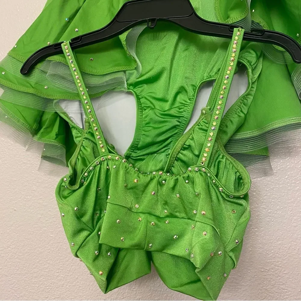 Kelle dance costume